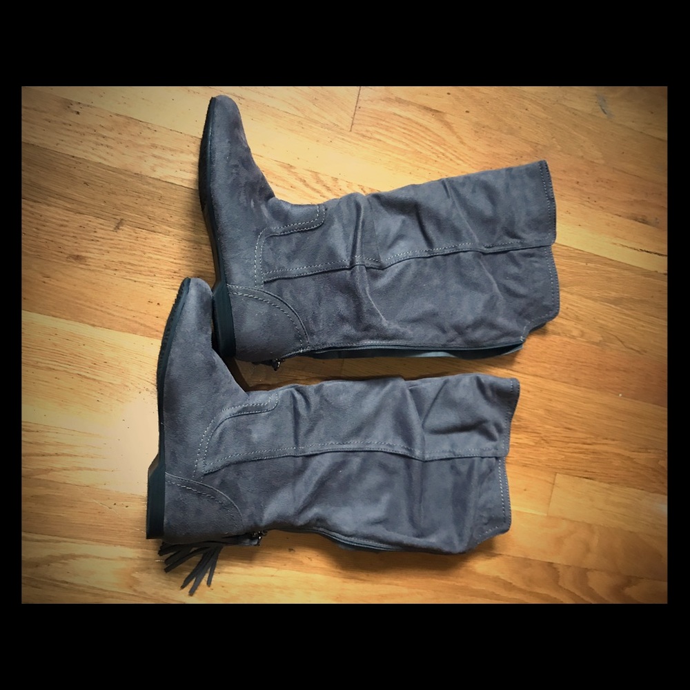 Size 5 zip up boots